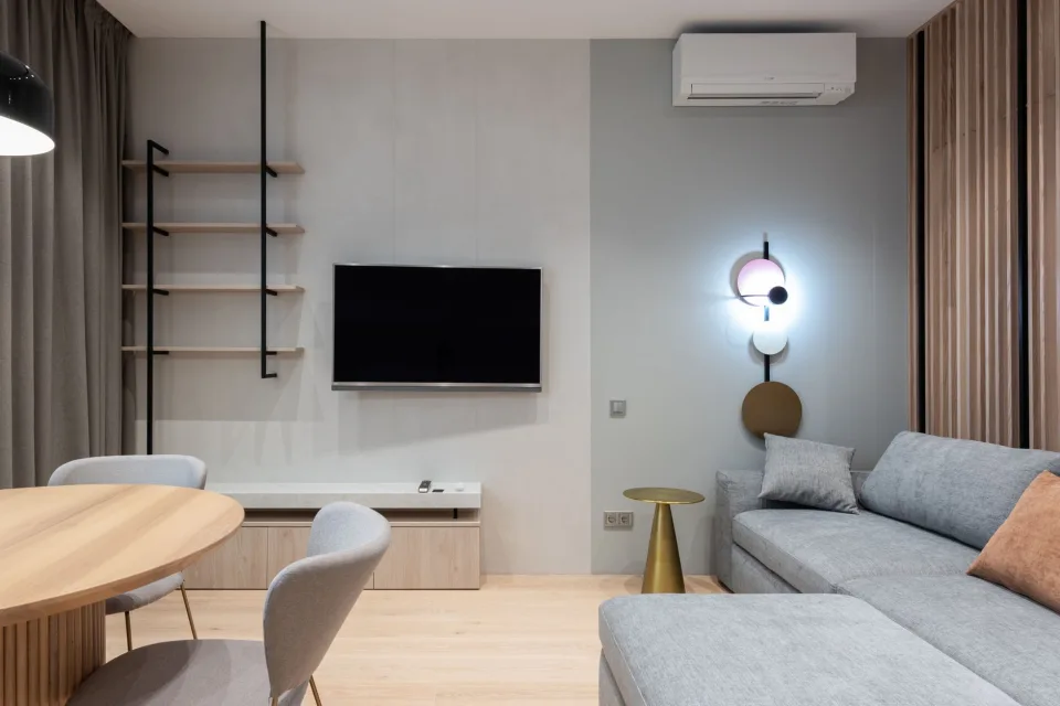 Kệ nồi cơm điện và quạt